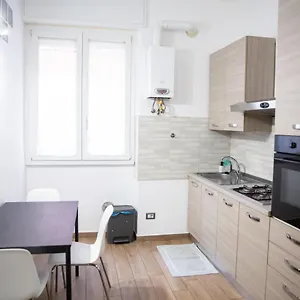 Appartement Sweet House Navigli Milan