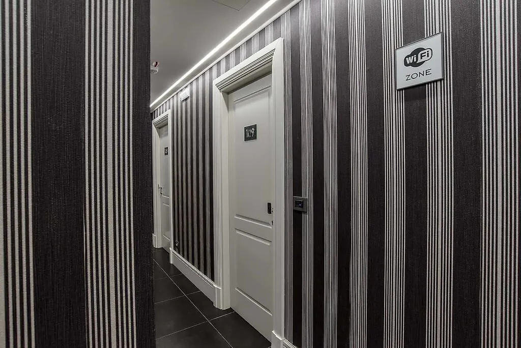 Fragrance Hotel St. Peter Rom 3*,